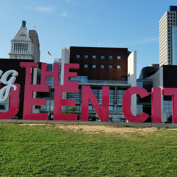 Sing the Queen City Sign Public Art in Cincinnati