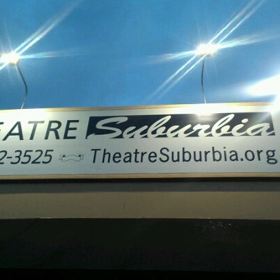 Foto scattata a Theatre Suburbia da Marcus il 9/16/2012