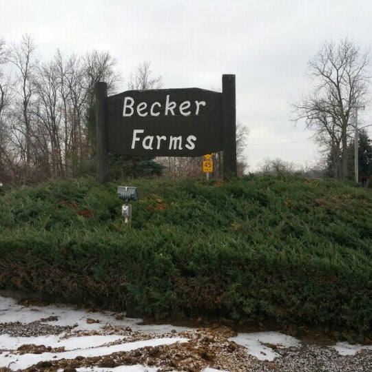 Photo taken at Becker Farms by Marcus on 1/2/2016