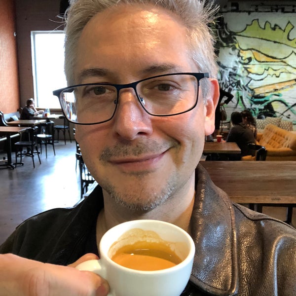 3/28/2018 tarihinde John K.ziyaretçi tarafından Mokah Coffee &amp; Tea'de çekilen fotoğraf