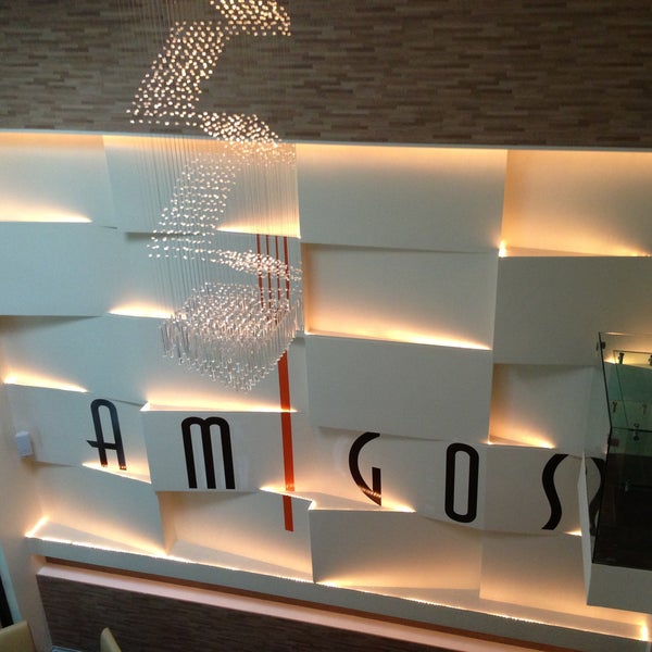 รูปภาพถ่ายที่ Amigos restaurante &amp; bar โดย PJ M. เมื่อ 4/12/2013