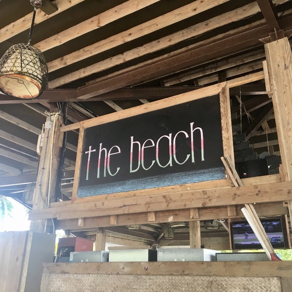 Das Foto wurde bei The Beach at Gun Beach von Inga K. am 6/26/2017 aufgenommen