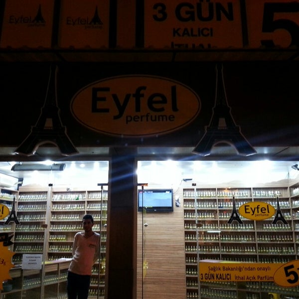 Photos At Eyfel Parfum