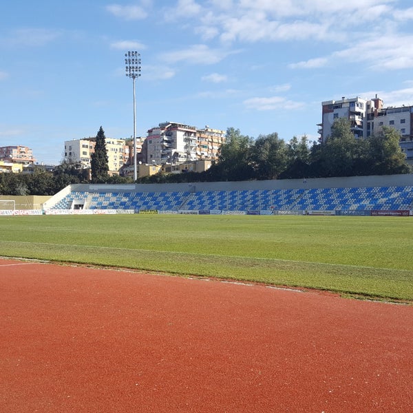 Stadiumi Selman Stërmasi 