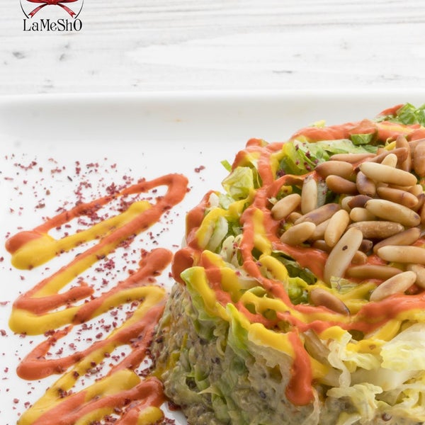 5/15/2017 tarihinde LaMeSho R.ziyaretçi tarafından Lamesho Restaurant مطعم لاميشو'de çekilen fotoğraf