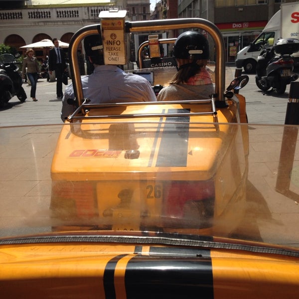 รูปภาพถ่ายที่ GoCar GPS Guided Tours โดย Maria P. เมื่อ 5/6/2014