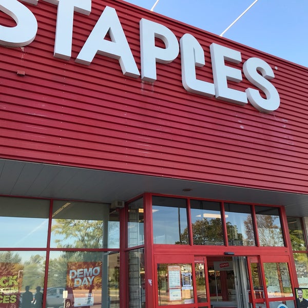 Staples Office Supply Store in Kanata