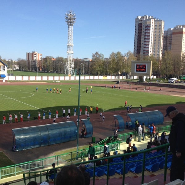 Спортивный центр имени баталовой. Стадион Спартак Рязань. Зенит Ижевск ЦСКА 2021. Рязанского стадиона «Спартак». Зенит Ижевск поле.