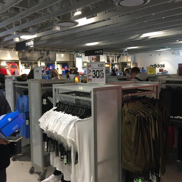 adidas factory outlet nyc