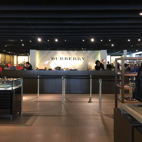Burberry top outlet ny