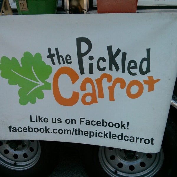 Foto tirada no(a) The Pickled Carrot Food Truck por Don T. em 7/27/2013