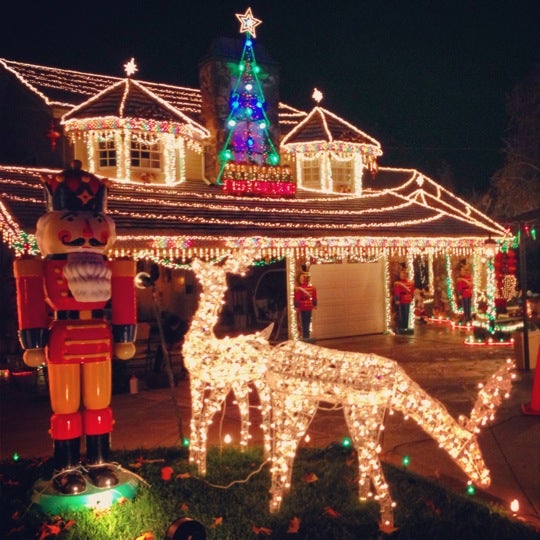 Christmas Lights Photos With Horses In Rancho Cucamonga 2022 Photos At Thoroughbred Christmas Lights - 16 Tips From 724 Visitors