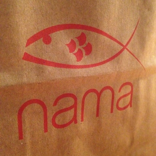 รูปภาพถ่ายที่ Nama Sushi Bar โดย Alyssa H. เมื่อ 10/24/2012