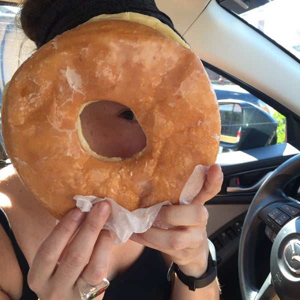 Photo taken at Dat Donut by Laura E. on 6/28/2015