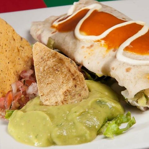 Para los amantes de la comida mexicana...www.restauranterivieramaya.com !