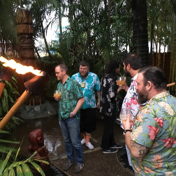 6/12/2017에 Max S.님이 Mai-Kai Restaurant and Polynesian Show에서 찍은 사진