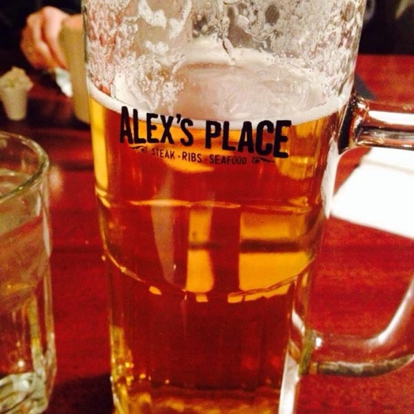 2/9/2014 tarihinde Rob K.ziyaretçi tarafından Alex&#39;s Place'de çekilen fotoğraf