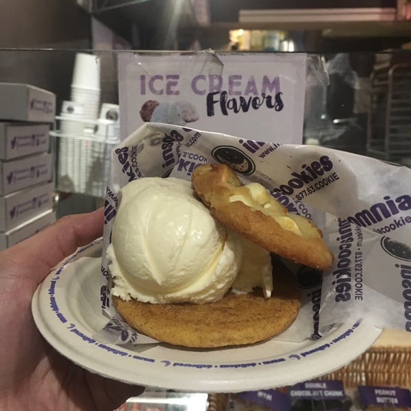 Photo taken at Insomnia Cookies by Mindy Z. on 6/17/2017
