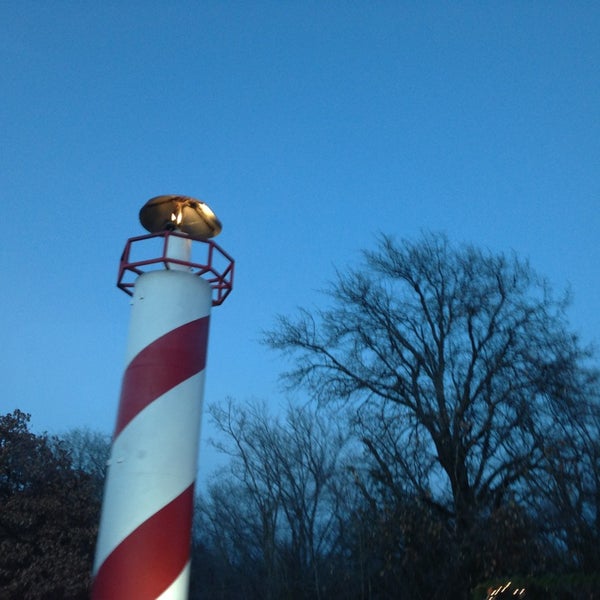 Foto diambil di Lighthouse Resort and Marina oleh Kelsey T. pada 1/2/2013