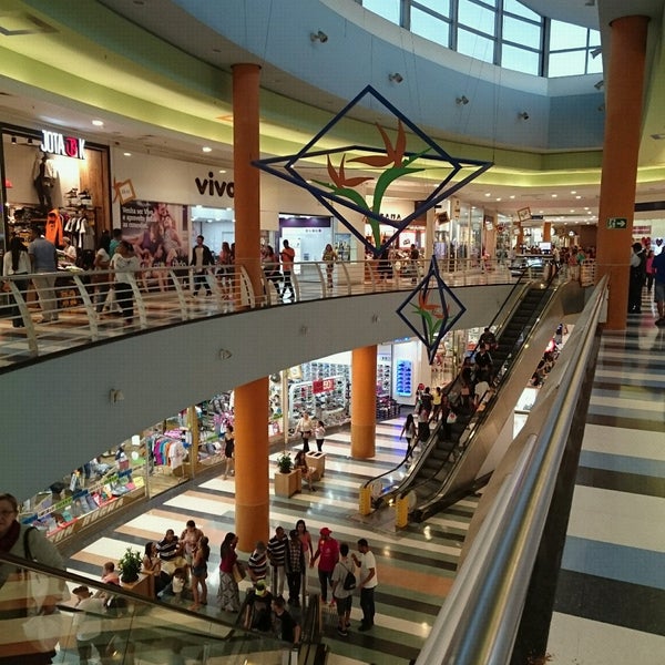 5/13/2017 tarihinde Carlos S.ziyaretçi tarafından Shopping Campo Limpo'de çekilen fotoğraf