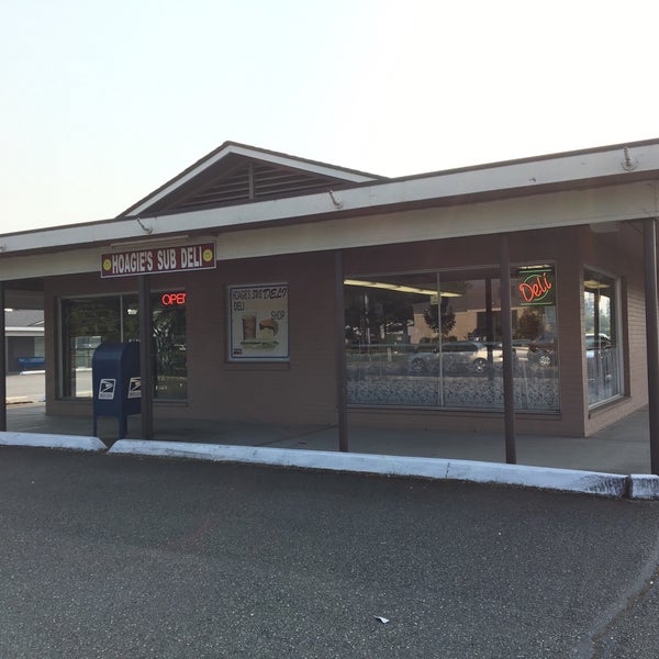 Hoagie’s Sub Deli Deli in Lakewood