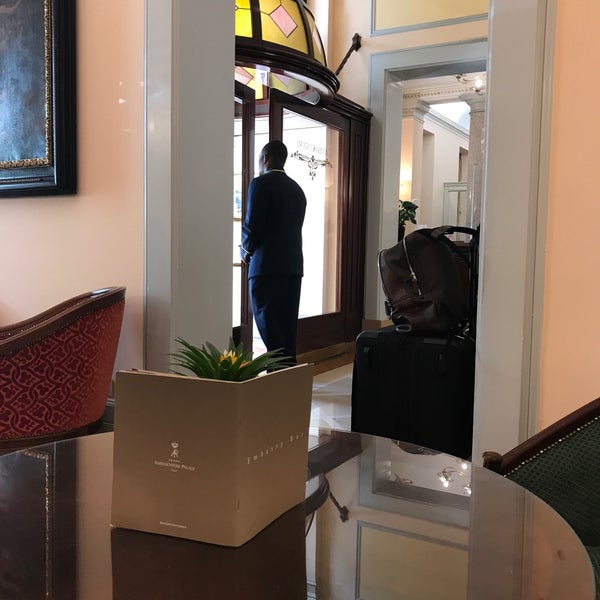 Das Foto wurde bei Hotel Ambasciatori Palace von Aziz am 8/13/2018 aufgenommen