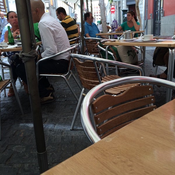 Foto diambil di Restaurante Allende oleh Claudio R. pada 8/7/2014