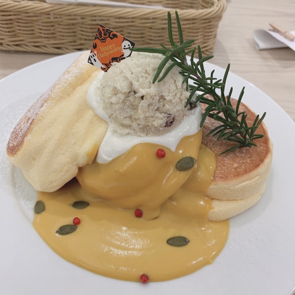 Photos At 幸せのパンケーキ 福岡天神店 Cafe In 福岡市 Photos At 幸せのパンケーキ 福岡天神店 Cafe In 福岡市