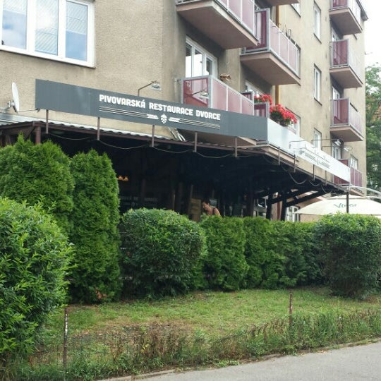 รูปภาพถ่ายที่ Pivovarská restaurace Dvorce โดย Radek เมื่อ 7/24/2016