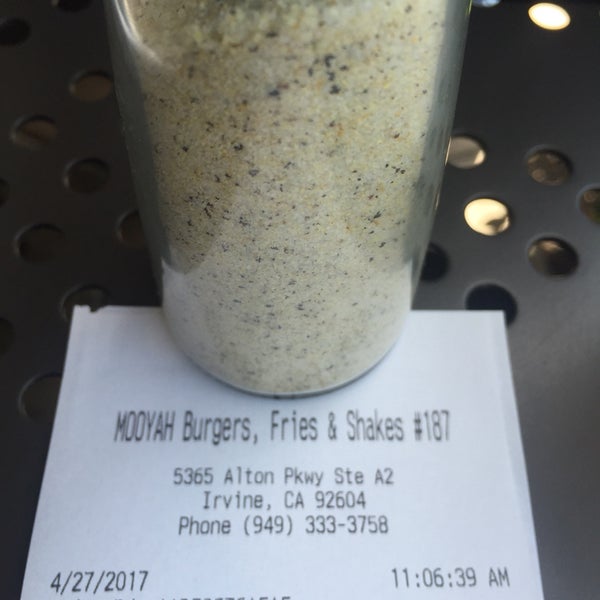 Photo taken at MOOYAH Burgers, Fries &amp; Shakes by SoCal Gal on 4/27/2017
