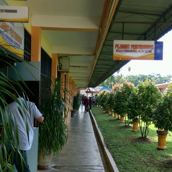Photos At Kolej Vokasional Alor Setar College Administrative Building In Alor Setar