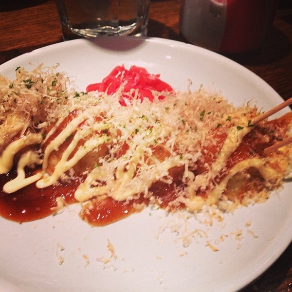 Das Foto wurde bei East Japanese Restaurant von Damien H. am 11/10/2013 aufgenommen