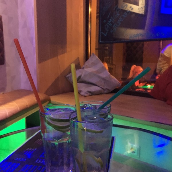 5/18/2017에 Миша П.님이 Spot Kafe - Shot and Cocktail Bar에서 찍은 사진