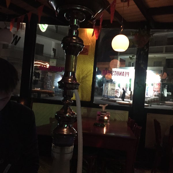 Peanuts Bar Hotel Bar in Hurghada