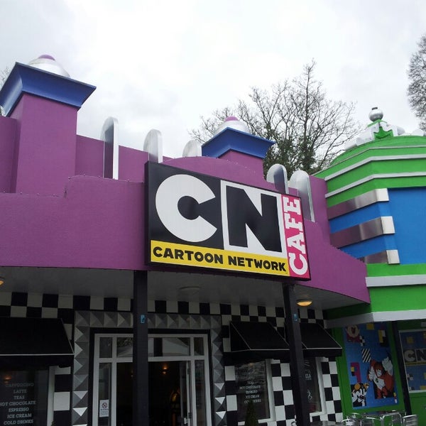 Cartoon Network Café - 7 visitors