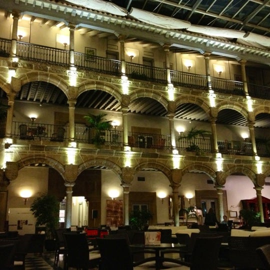10/30/2012 tarihinde Arnau L.ziyaretçi tarafından Hotel Palacio de Los Velada'de çekilen fotoğraf