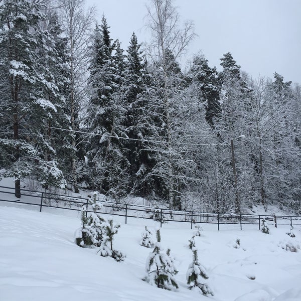 Foto scattata a Suomen luontokeskus Haltia da ᴡ E. il 2/1/2015