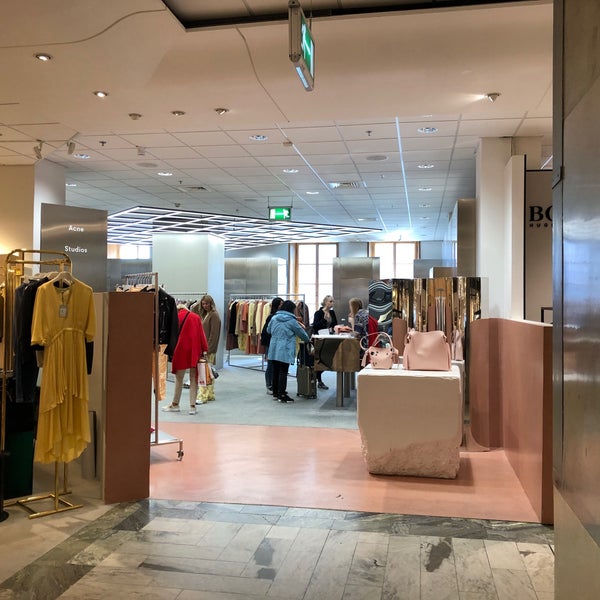 Acne Studios - Norrmalm - Hamngatan 10-14