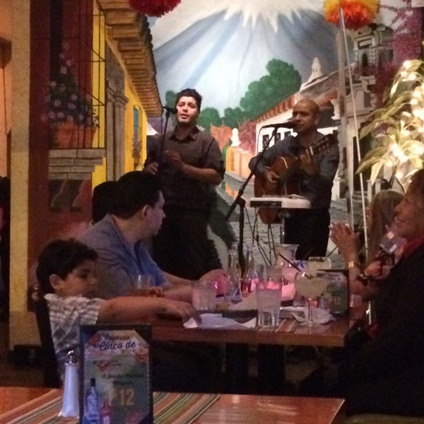 5/11/2014에 Savitre님이 Fiesta Mexicana Restaurants에서 찍은 사진