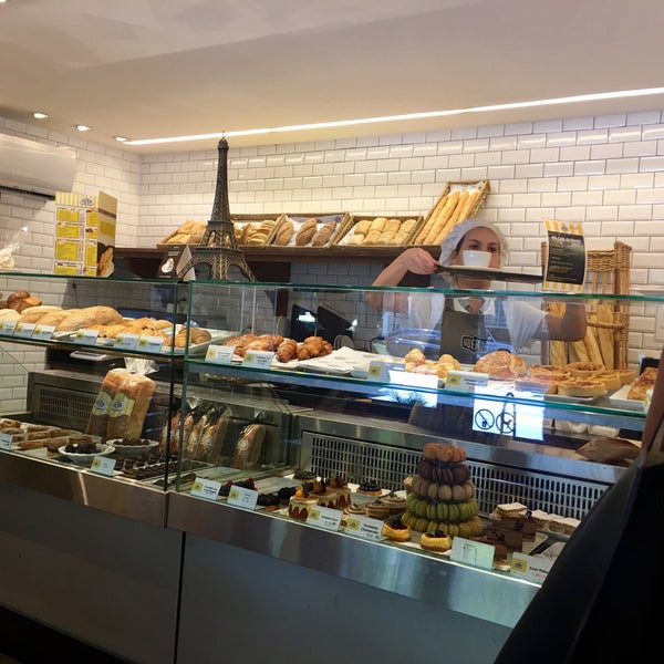 Кафе кондитерская la petite Boulangerie