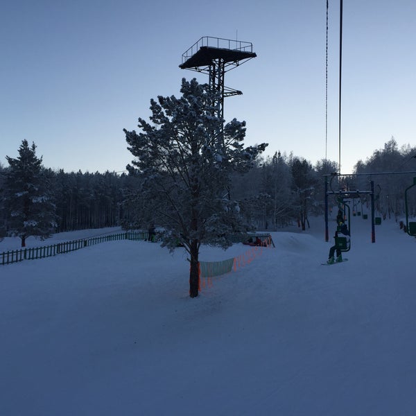 Спортивный комплекс академический. Спорткомплекс Академический Иркутск.