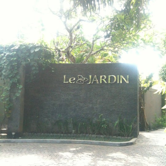 Photo taken at Le Jardin Villas by Widhy b. on 6/1/2013