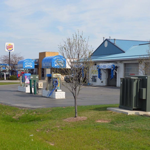 Shiny Car Car Wash and Detail in Appleton