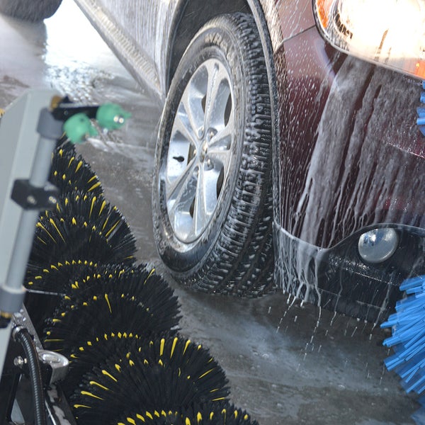 Shiny Car Car Wash and Detail in Appleton