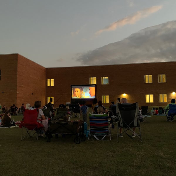 Sorrento Elementary School 1 tip from 57 visitors