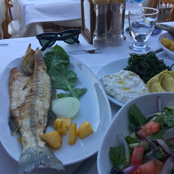 Photo taken at Sahil Restaurant by Emre Ö. on 9/6/2018