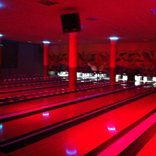 Ice Bowling