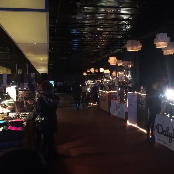 รูปภาพถ่ายที่ Brooklyn Night Bazaar โดย Daniel เมื่อ 1/17/2015