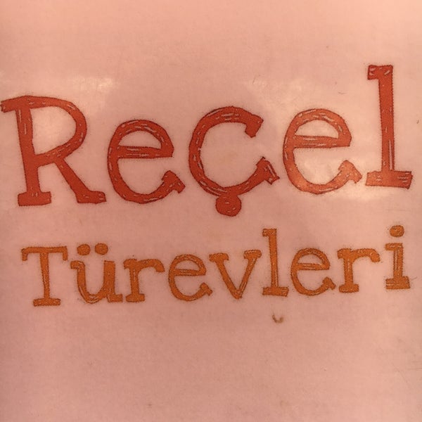 รูปภาพถ่ายที่ Reçel Türevleri โดย Pelin เมื่อ 12/25/2016
