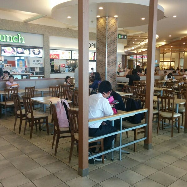 モラージュ 菖蒲 フード コート